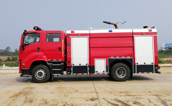 五十鈴7噸泡沫消防車