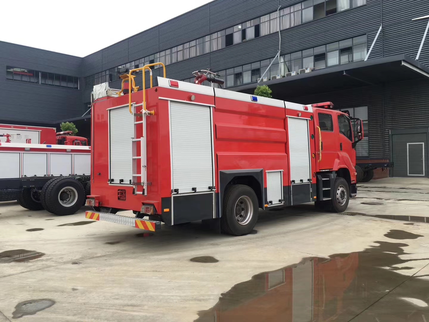 五十鈴7噸泡沫消防車