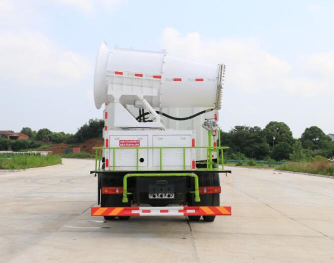 KLF5183TDYE6型多功能抑塵車
